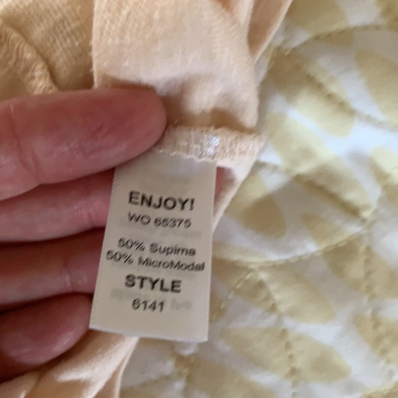 Michael Stars “tissue” v-neck tee-lowest price before donating! - Picture 5 of 6